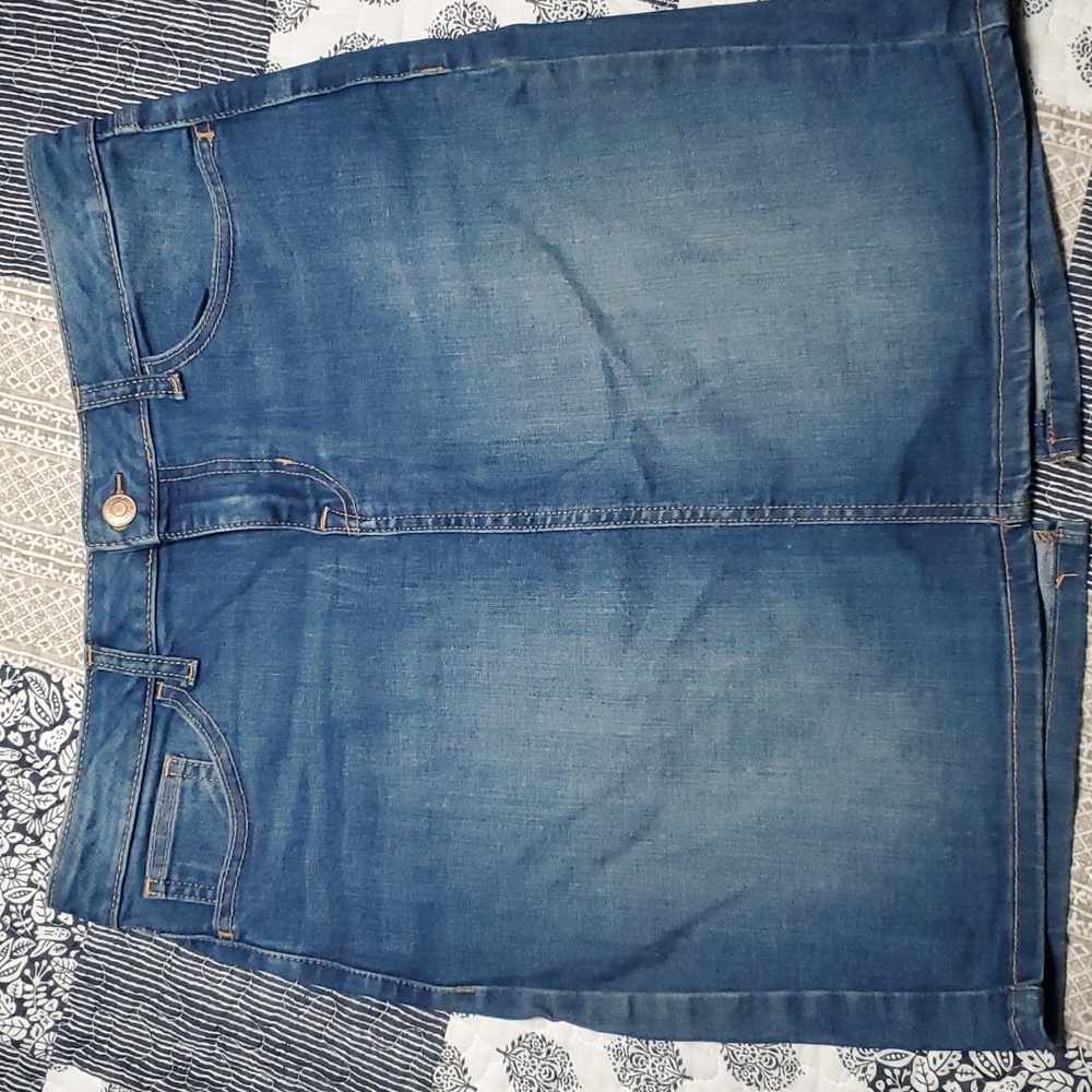 Old Navy denim skirt